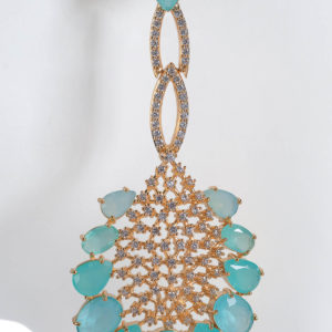 Flower aquamarine, white topaz, 18 K gold drop earrings. Post.