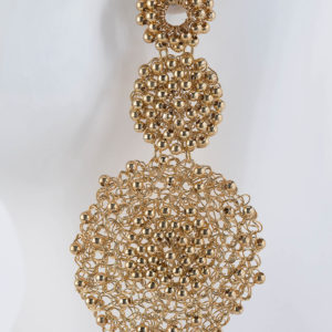 18 K gold-plated lace earrings. Triple disc. Post.